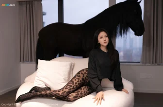 [XIUREN秀人网] 2025.10.31 NO.10938 鱼子酱Fish[410MB-76photos]