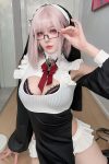 Coser@九言 – 修女2 (24P – 5V)