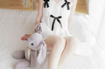 Coser@十万珍吱伏特 – 穹妹白裙 (24P)