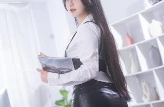 Coser@浅安安 OL眼镜娘