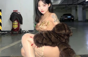 小u优优子 貂皮大衣