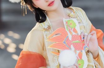 YiTuYu艺图语 Vol.8661 Yi Zhi Nian Gao Jing (15P)