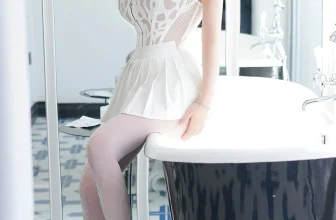 [Xiuren秀人网]2024.06.28 NO.8771 小海臀Rena[290MB-61photos]