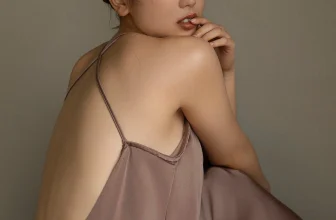 Aika Sawaguchi 沢口愛華, FLASHデジタル写真集 「Silent Heat」 Set.01